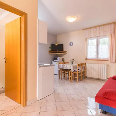 Valentina-no Groups Apartment Banjole