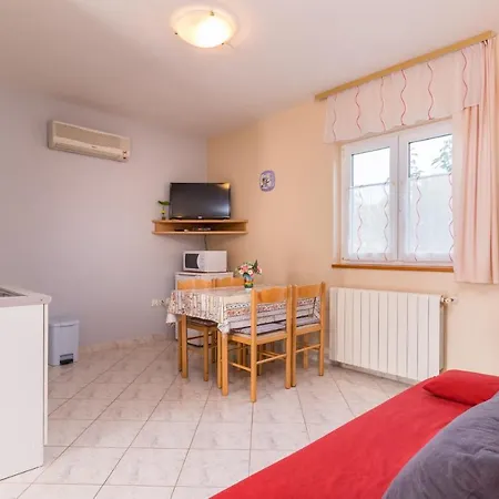 Valentina-no Groups * Banjole