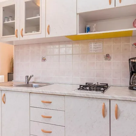 Apartment Kliman-no Groups Banjole