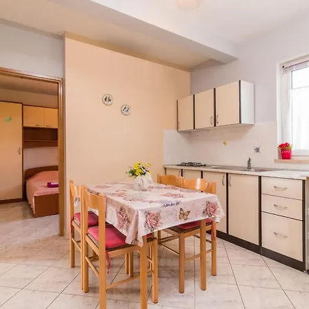 Apartment Valentina-no Groups *